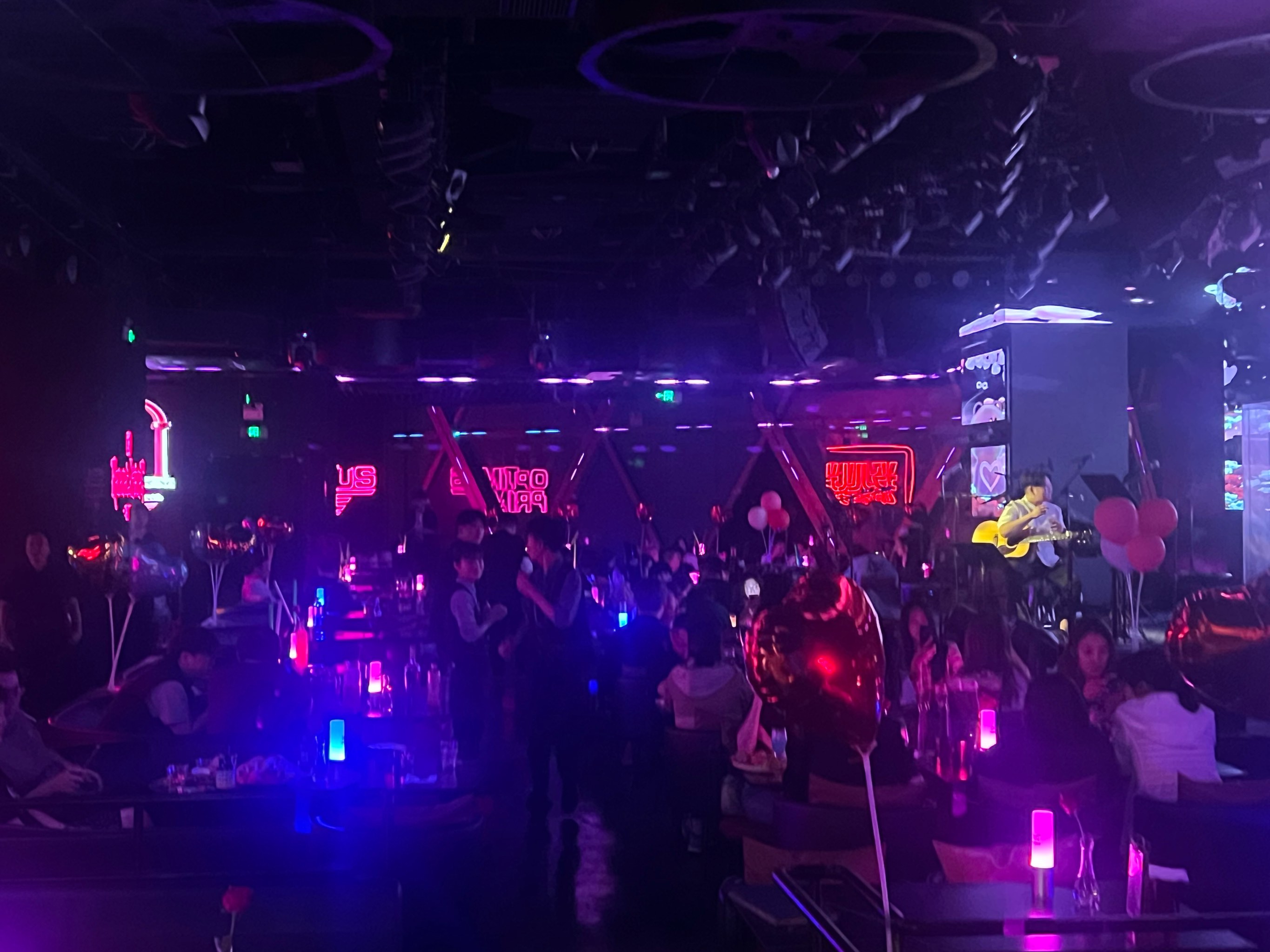 延安商务ktv轻松享受单人商务ktv体验-黄龙县ktv预订